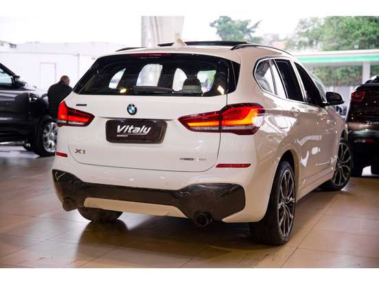 BMW-X1-2.0 16V TURBO ACTIVEFLEX SDRIVE20I M SPORT 4P AUTOMÁTICO BMW-X1-2022