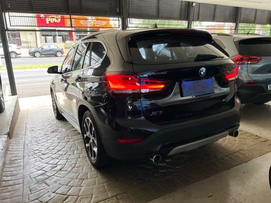 BMW-X1-2.0 16V TURBO ACTIVEFLEX SDRIVE20I X-LINE 4P AUTOMÁTICO BMW-X1-2021