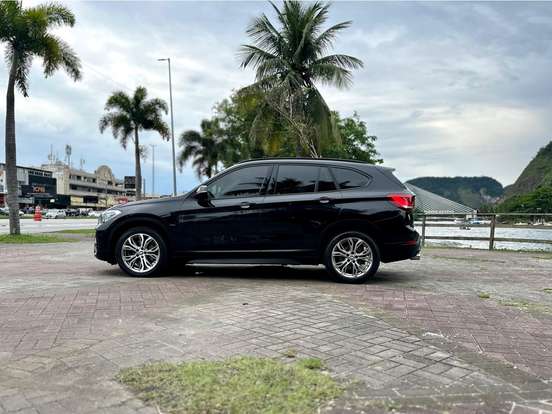 BMW-X1-2.0 16V TURBO ACTIVEFLEX SDRIVE20I X-LINE 4P AUTOMÁTICO BMW-X1-2019