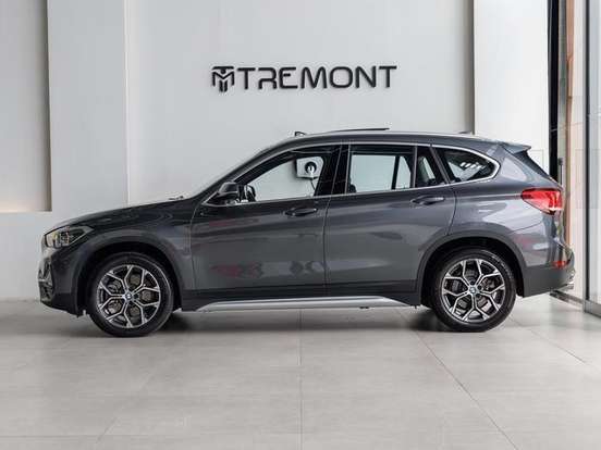 BMW-X1-2.0 16V TURBO ACTIVEFLEX SDRIVE20I X-LINE 4P AUTOMÁTICO BMW-X1-2021