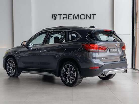 BMW-X1-2.0 16V TURBO ACTIVEFLEX SDRIVE20I X-LINE 4P AUTOMÁTICO BMW-X1-2021