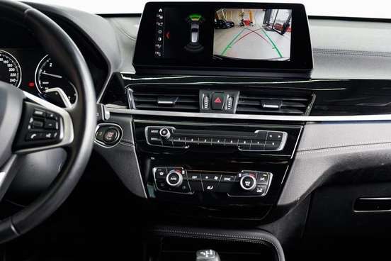 BMW-X1-2021