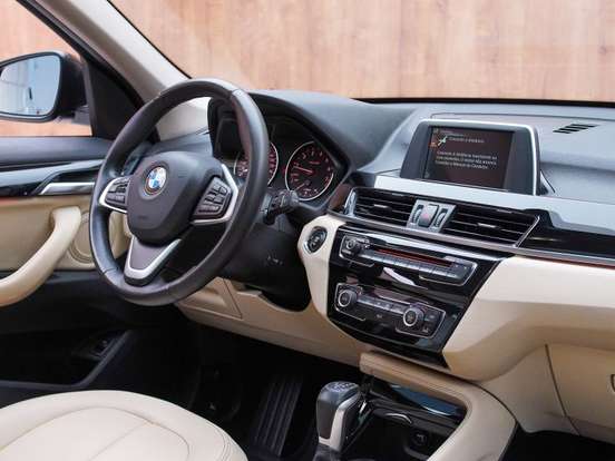 BMW-X1-2.0 16V TURBO ACTIVEFLEX SDRIVE20I X-LINE 4P AUTOMÁTICO BMW-X1-2017