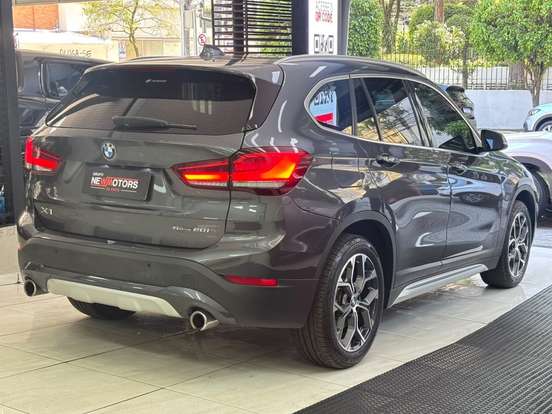 BMW-X1-2021
