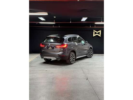 BMW-X1-2.0 16V TURBO ACTIVEFLEX SDRIVE20I X-LINE PLUS 4P AUTOMÁTICO BMW-X1-2022