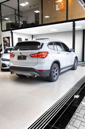 BMW-X1-2016