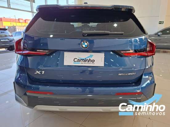 BMW-X1-2024