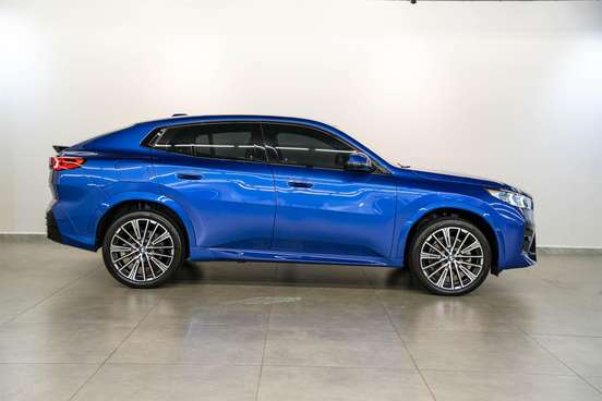 BMW-X2-2024