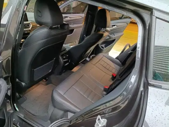 BMW-X4-2025