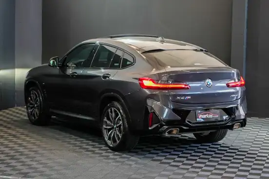 BMW-X4-2024