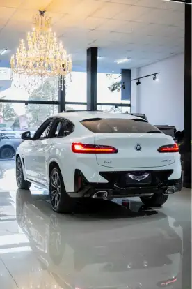 BMW-X4-2024