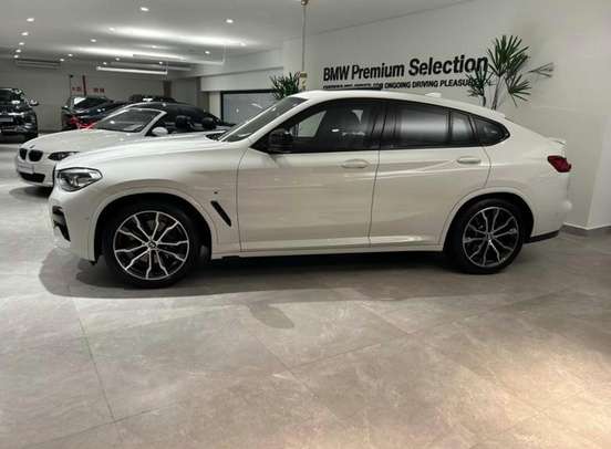 BMW-X4-2020
