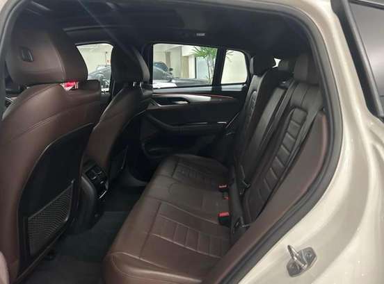 BMW-X4-2020