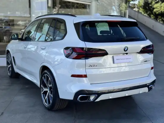 BMW-X5-3.0 I6 TURBO HÍBRIDO XDRIVE50E M SPORT AUTOMÁTICO BMW-X5-2025