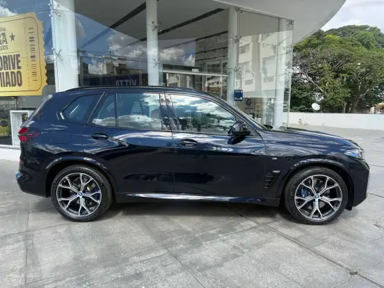 BMW-X5-3.0 I6 TURBO HÍBRIDO XDRIVE50E M SPORT AUTOMÁTICO BMW-X5-2025