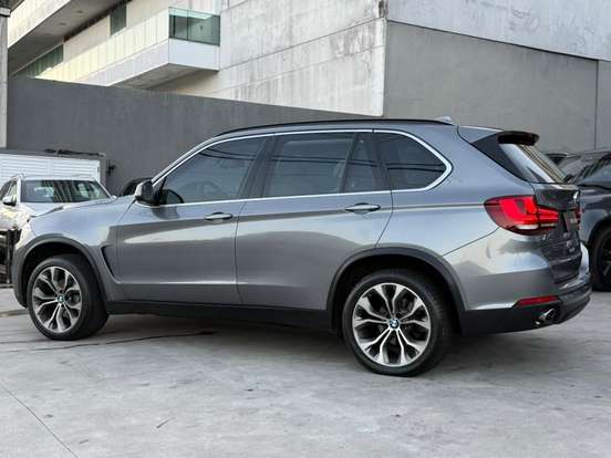 BMW-X5-3.0 4X4 30D I6 TURBO DIESEL 4P AUTOMÁTICO BMW-X5-2016