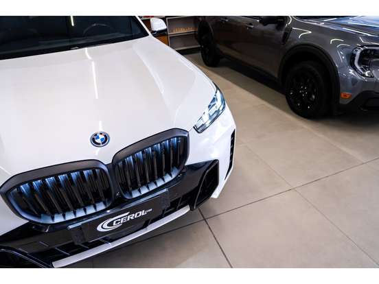 BMW-X5-3.0 I6 TURBO HÍBRIDO XDRIVE50E M SPORT AUTOMÁTICO BMW-X5-2023