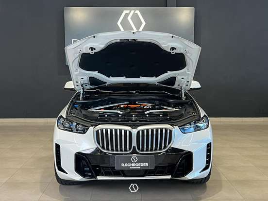 BMW-X5-3.0 I6 TURBO HÍBRIDO XDRIVE50E M SPORT AUTOMÁTICO BMW-X5-2023