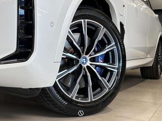 BMW-X5-3.0 I6 TURBO HÍBRIDO XDRIVE50E M SPORT AUTOMÁTICO BMW-X5-2023