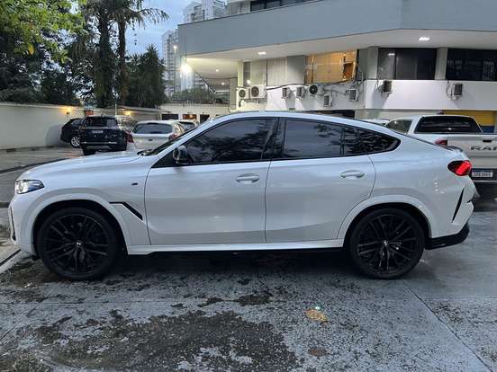 BMW-X6-3.0 TWINPOWER GASOLINA XDRIVE40I M SPORT AUTOMÁTICO BMW-X6-2023