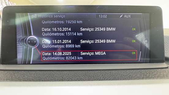 BMW-320i-2012