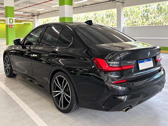 BMW-320i-2.0 16V TURBO GASOLINA M SPORT AUTOMÁTICO BMW-320i-2019