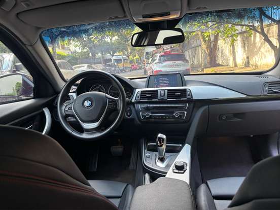 BMW-320i-2.0 SPORT 16V TURBO GASOLINA 4P AUTOMÁTICO BMW-320i-2012