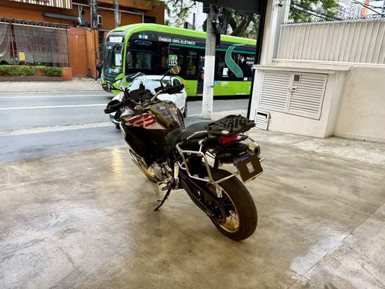 BMW-F 850 GS ADVENTURE PREMIUM-2021
