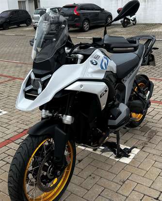 BMW-R 1300 GS PLUS BMW-R 1300 GS PLUS-2024