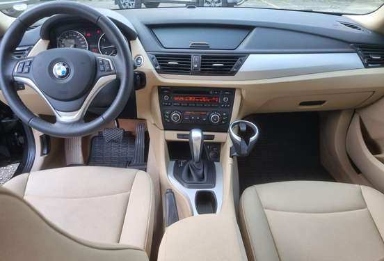 BMW-X1-2013