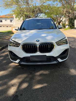 BMW-X1-2021