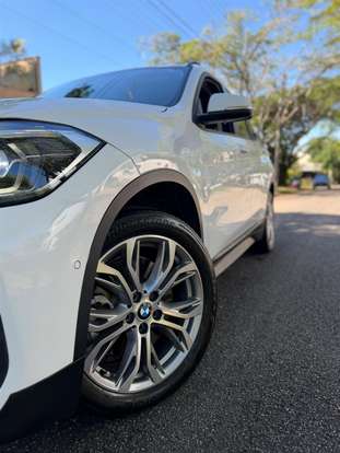 BMW-X1-2021