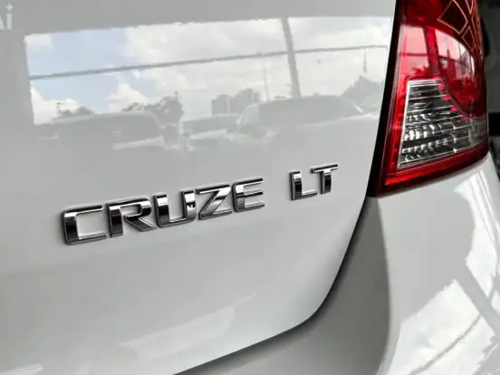 CHEVROLET-CRUZE-1.8 LT SPORT6 16V FLEX 4P AUTOMÁTICO CHEVROLET-CRUZE-2013