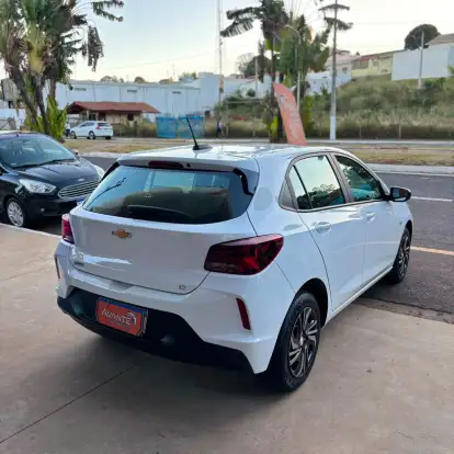CHEVROLET-ONIX-2024
