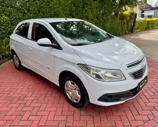 CHEVROLET-ONIX-1.0 MPFI LT 8V FLEX 4P MANUAL CHEVROLET-ONIX-2013
