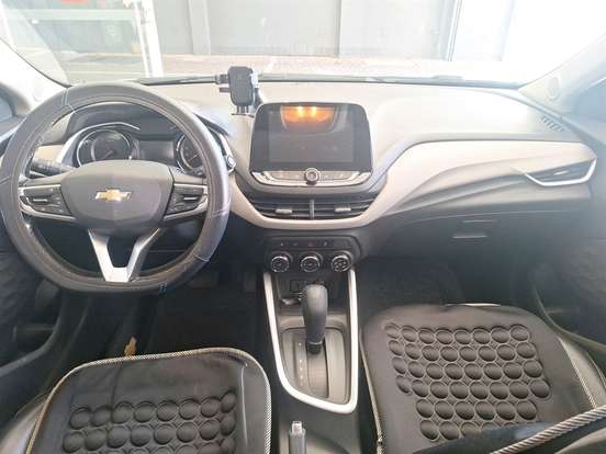 CHEVROLET-ONIX-2020