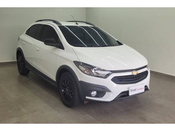 CHEVROLET ONIX 1.4 MPFI ACTIV 8V FLEX 4P MANUAL