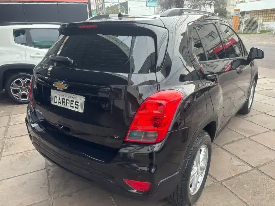 CHEVROLET-TRACKER-2016