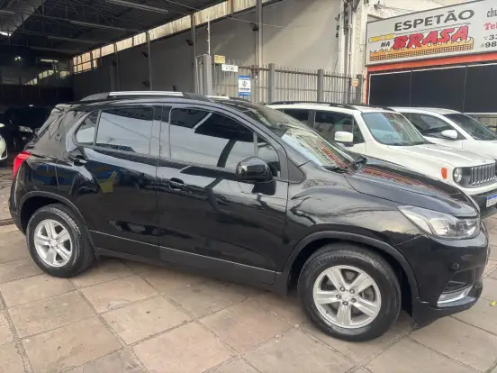 CHEVROLET-TRACKER-2016