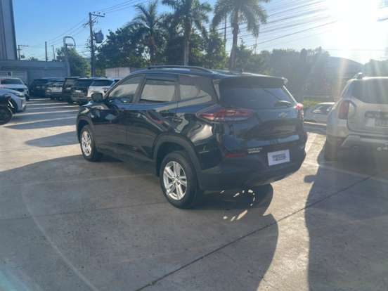 CHEVROLET-TRACKER-2023