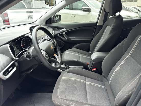 CHEVROLET-TRACKER-2023