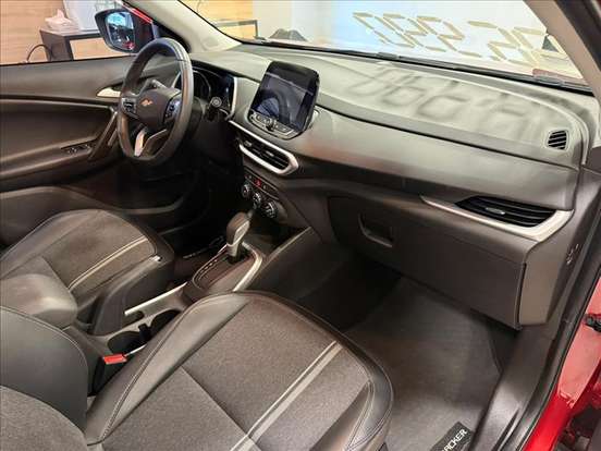 CHEVROLET-TRACKER-2023
