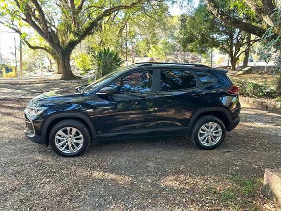 CHEVROLET-TRACKER-2023