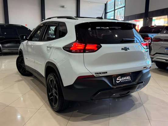 CHEVROLET-TRACKER-2025
