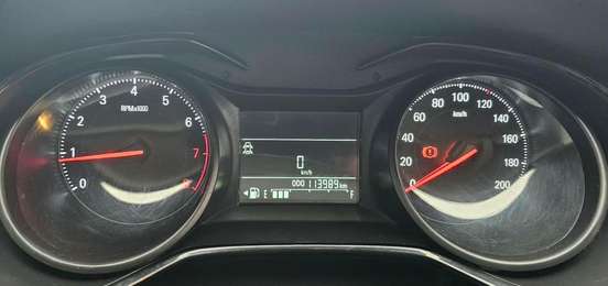 CHEVROLET-ONIX-2021