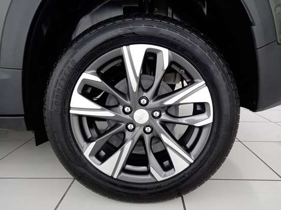 CHEVROLET-TRACKER-2025