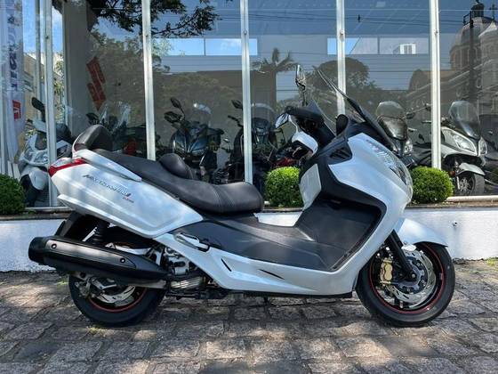 DAFRA MAXSYM 400i 