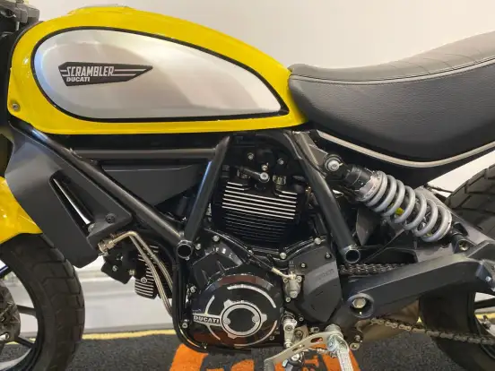 DUCATI-SCRAMBLER ICON-2023