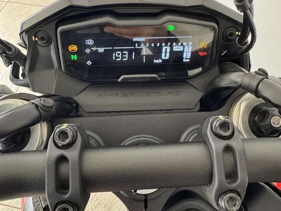 DUCATI-HYPERMOTARD 698 MONO DUCATI-HYPERMOTARD 698 MONO-2024