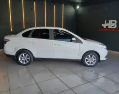 FIAT GRAND SIENA 1.4 MPI ATTRACTIVE 8V FLEX 4P MANUAL FIAT GRAND SIENA 1.4 MPI ATTRACTIVE 8V FLEX 4P MANUAL